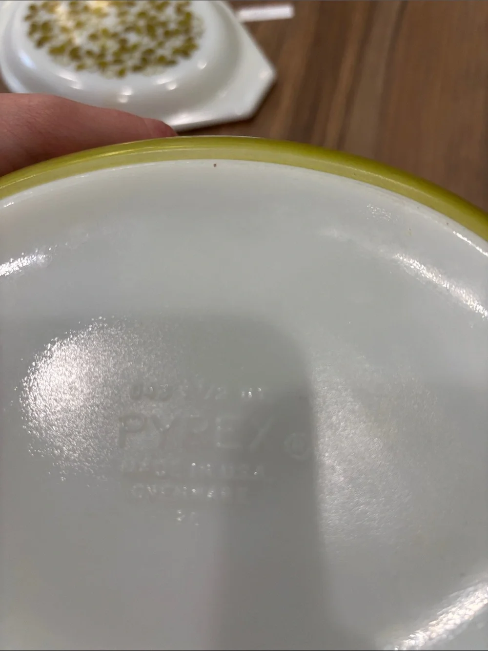 Pyrex 043 Verde